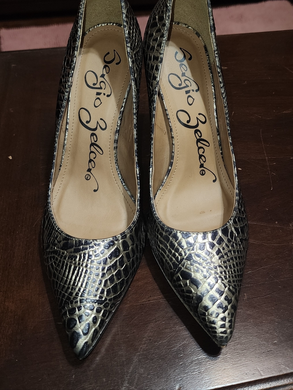 Sergio Zelcer Black & Silver Snake-Print Pointed Pumps, Size 7 - Picture 6 of 8